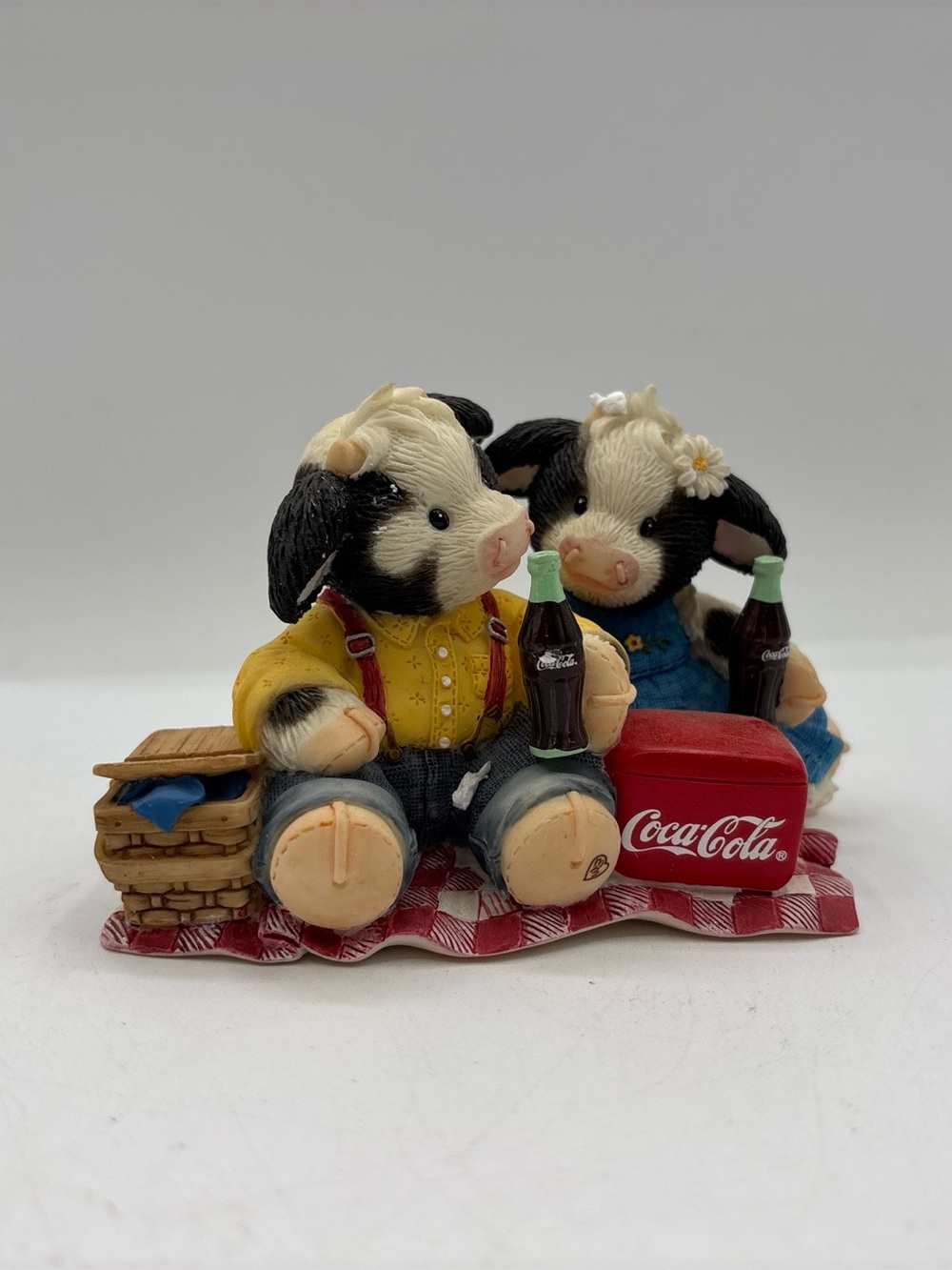 Mary’s Moo Moos Coca-Cola Vintage I’ve Only Got Ice For Moo 827010 Picnic Figure